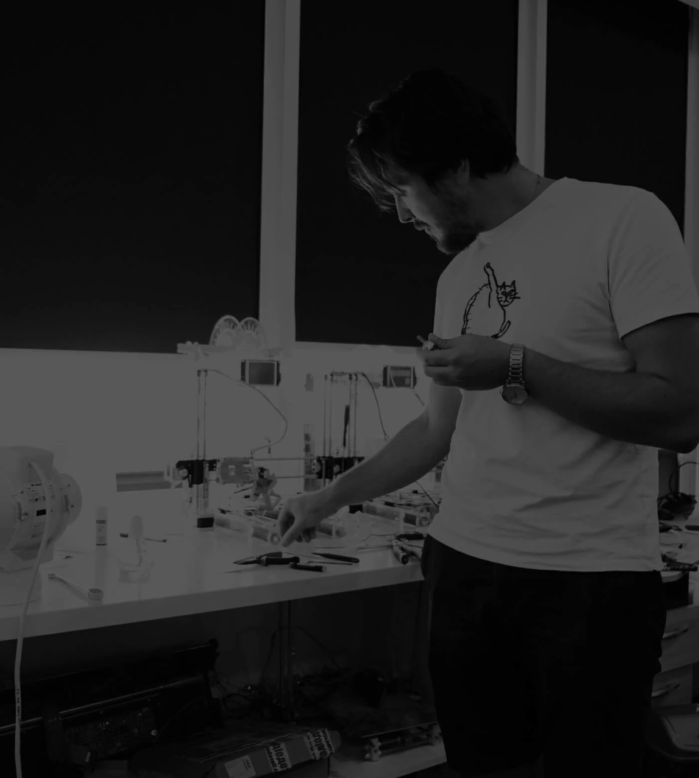 Work at an Innovation Kitchen resident laboratory. Hub archive photograph.