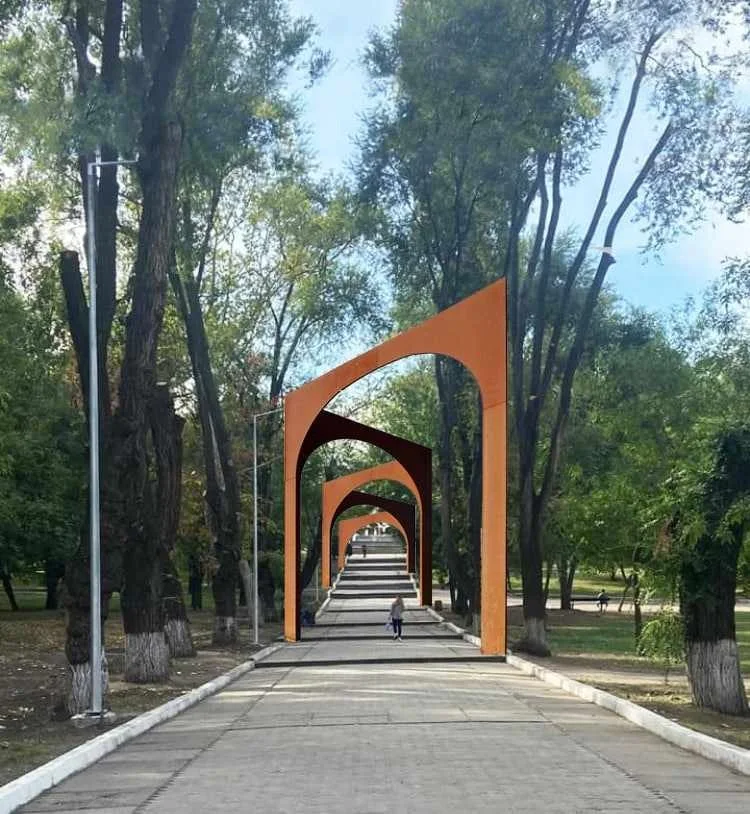 The park’s archway sequence. Project archive image.